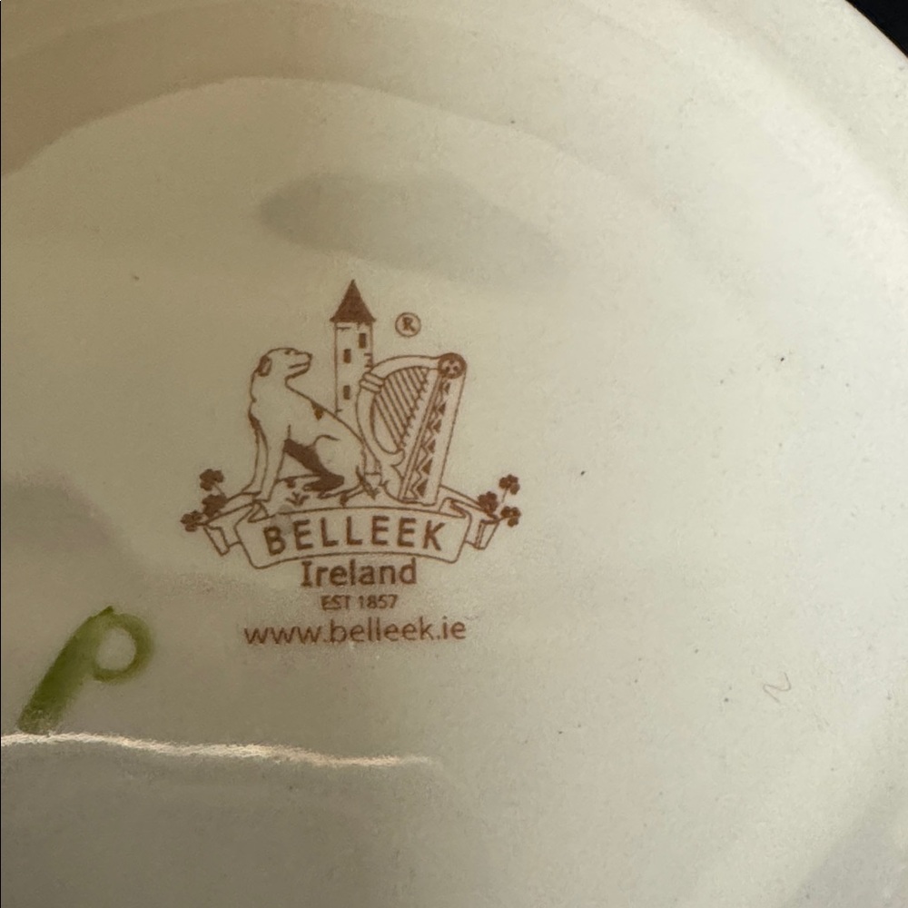 Belleek Floral Springtime Pitcher/Yellow Daffodil Plain Shamrock - Picture 5 of 7